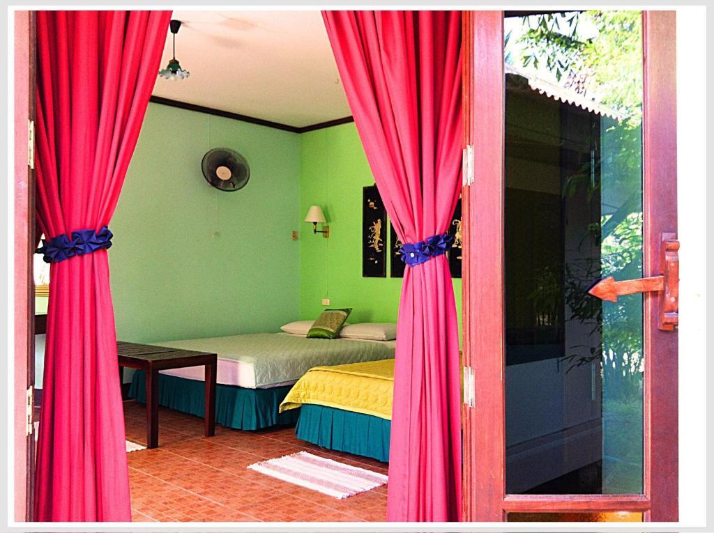 The Emerald Bungalows Resort Krabi town Стая снимка